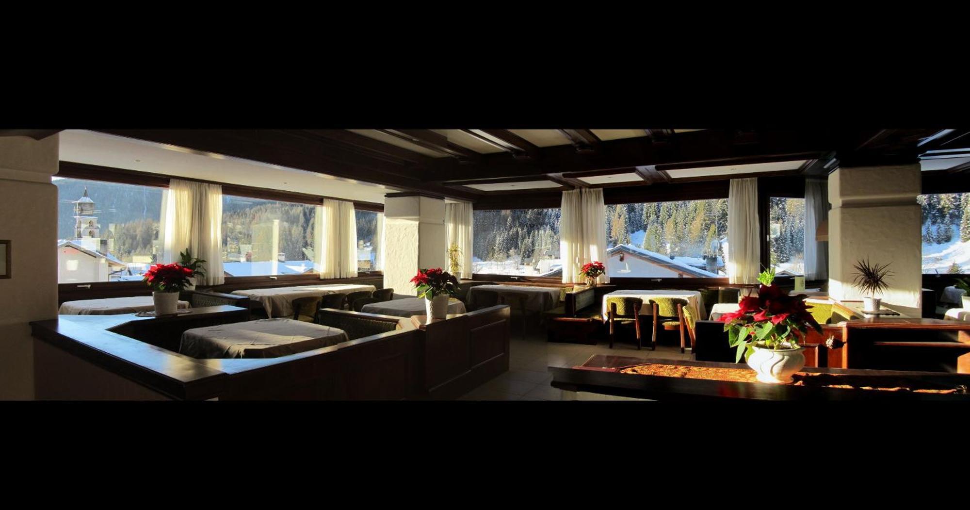 Hotel Corona